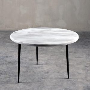 MESA LATERAL TRES PATAS 50