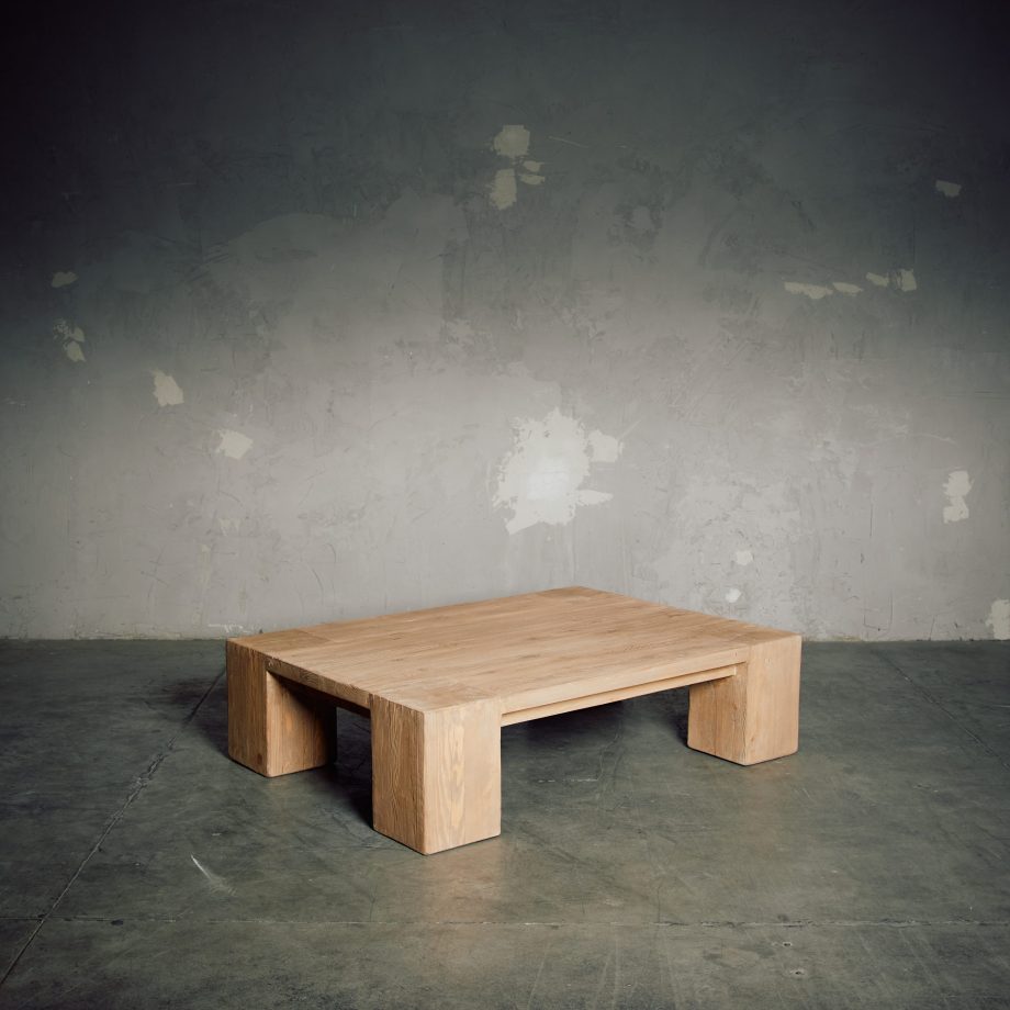 Mesa De Centro Macizo
