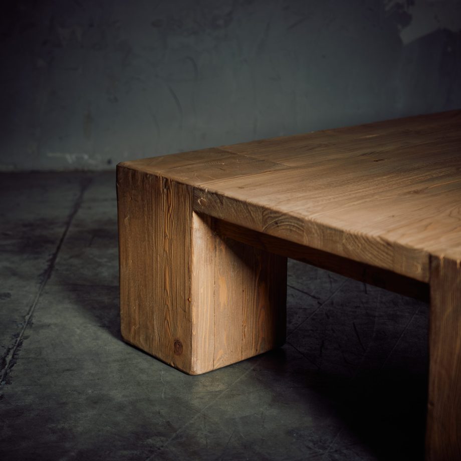 Mesa De Centro Macizo