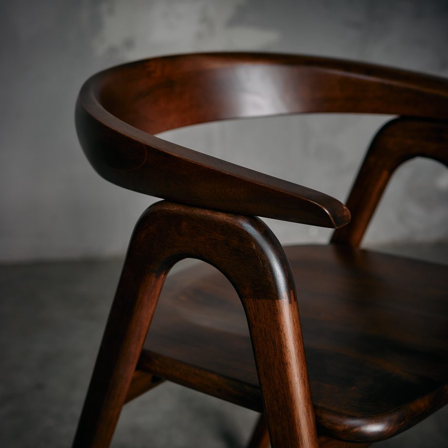 Silla Curvilínea Nogal