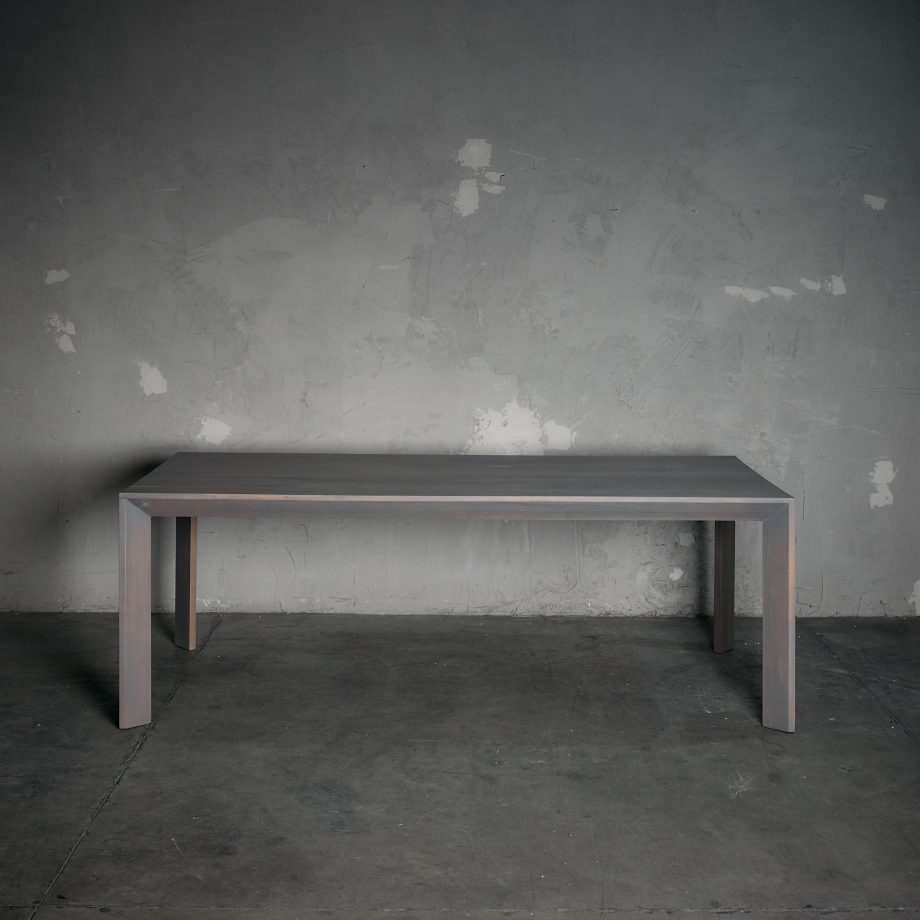 Mesa Diagonales 220 gris claro liso