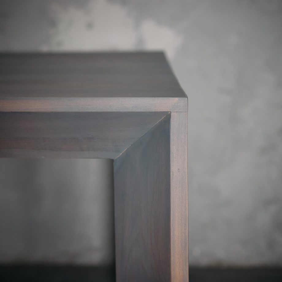 Mesa Diagonales 220 gris claro liso
