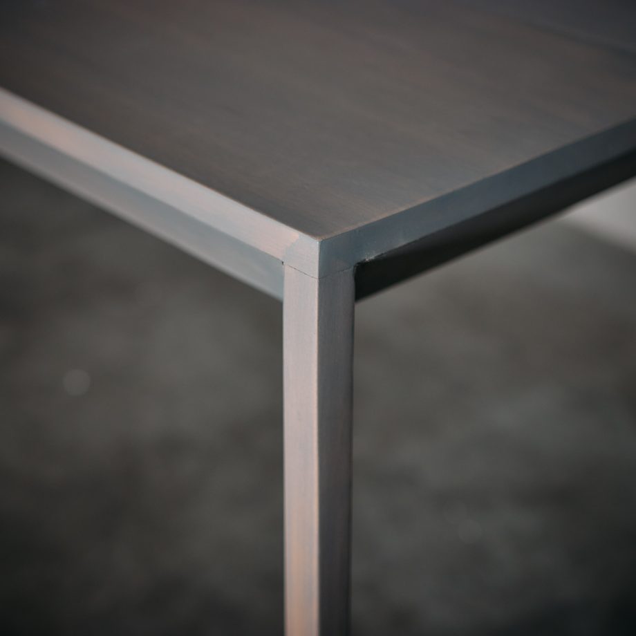 Mesa Diagonales 220 gris claro liso