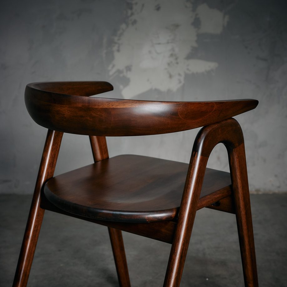Silla Curvilínea Nogal